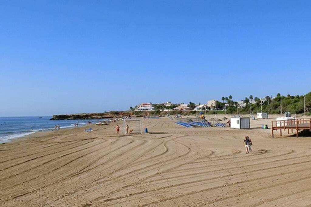 Neu Renoviertes Strandappartment Mit Meerblick Alcossebre Esterno foto