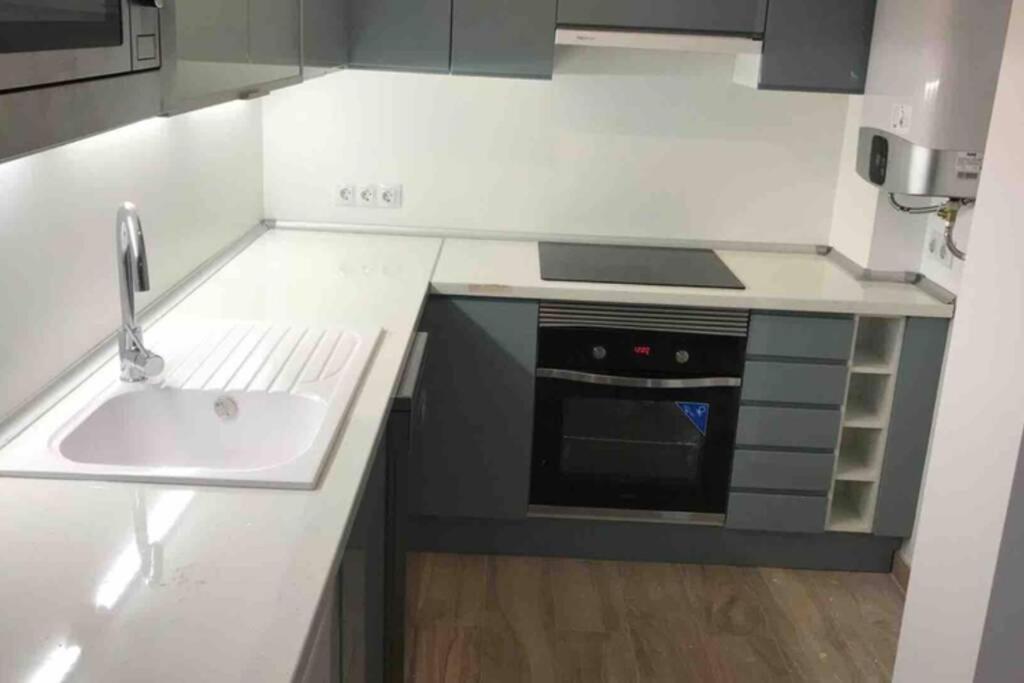 Neu Renoviertes Strandappartment Mit Meerblick Alcossebre Esterno foto